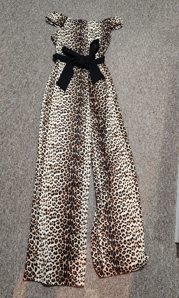 Boutique Leopard print jumpsuit medium